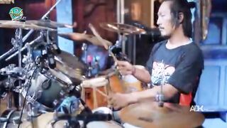Langet Bumi Saksine