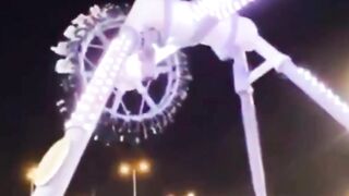 Wahana ekstrem di Arab Saudi patah di udara, penumpang terjun bebas! - Adobet88