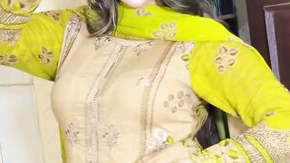 Girl ready for gapagaap show 4