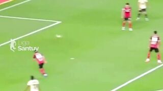 Lamine Yamal Menjadi Manusia Super Setelah Dicium Cewek Ini!