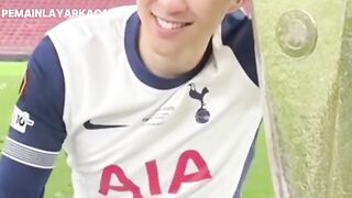 Momen Langka ketika Tottenham mendapat Piala terus