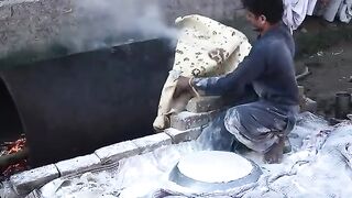 اتنی بڑی روٹی