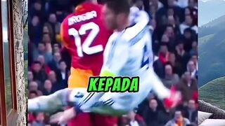 Duel Panas! Ramos Gak Mau Kalah, Tapi Zlatan Datang Bawa Aura Dewa
