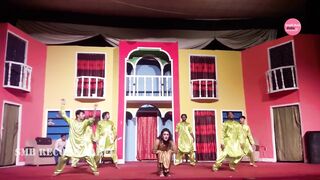 Pakistani Girl Sobia Khan Stage Dance 4