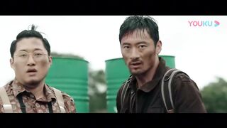 The giant crocodile went crazy and pounced on the person standing on the edge of the