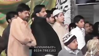 MashaAllah very sweet voice what a blessing of this child