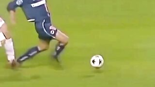 Ronaldinho Goalss ronaldinho legends footballlegend vintage viral fyp rreels