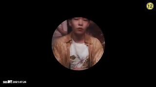 AKMU - 낙하 (NAKKA) (with IU) OFFICIAL VIDEO