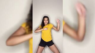 Indian Girl Harshita Mamtani Dance 11
