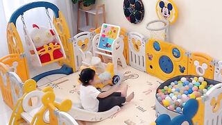 baby crawl into playing