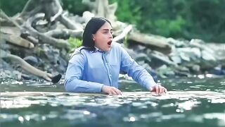 जगल म फस एक महल
