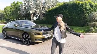 Worlds First Electric Rolls-Royce!  Spectre