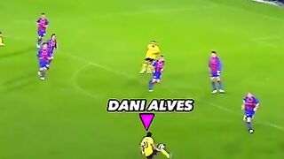 Messi - Dani Alves duo