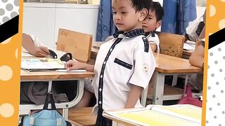 Si Adek Kebanyakan makan belut