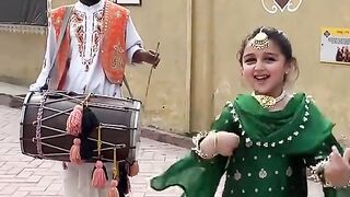 Unforgettable Punjabi Mehndi Dance  Pure Desi Wedding Joy