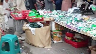 Preparations for Independence Day celebrations in full swing in Faisalabad on August 14