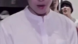 His looks soo handsome