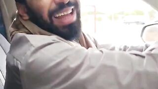 مصطفى المومري وحمود في معبر رفح
