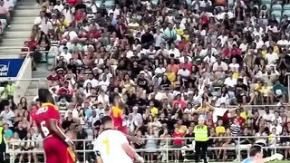 cr7 mencetak gol