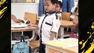 tingkah bocah SD menari dengan badan gemulai