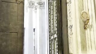 Массивные двери базилики Святого Иоанна Латеранского.