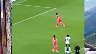 Selebrasi panas vs selebrasi elegan!
