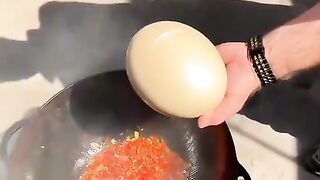 Viral Video Big Egg