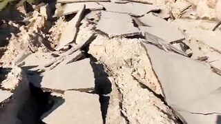 BREAKING  Magnitude Earthquake Hits Turkey  1 Dead, Buildings Collapse in Balıkesir