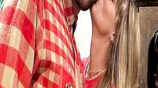 Travis Kelce Compares Taylor Swift to His Mum as H