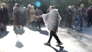 Танцы в парке Сокольники