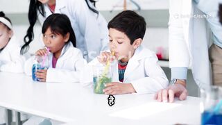 5 Fun Kitchen Science Experiments Anyone Can Try at Home!