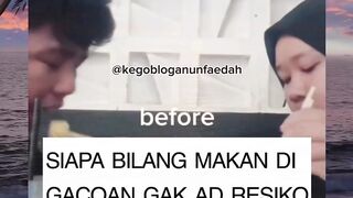 Lagi nikmatin Mie Gacoan, eh. kucingnya turun dari langit!  Ini mie pedesnya sampe manggil kucing langit
