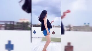 Indian Girl Himanshi Gaur Dance 9