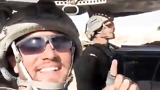 ر ظهور للمقدم الطيار شمعوساعر وهو يحلق بطائرته فوق غزة قبل ان يتم