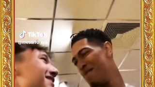 Messi atau Ronaldo ?