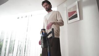 Shark Upright Vacuum, Navigator Lift-Away Deluxe with Large Dust Cup Capacity