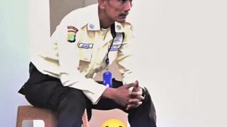 Mungkin ini momen yang tak terlupakan oleh pak satpam PRANK