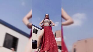 Indian Girl Pooja Bhalla Dance 32