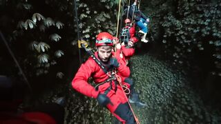 7 days stranded in A cave