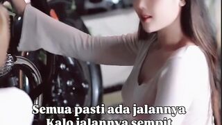 CEWEK BOSPLAY 180