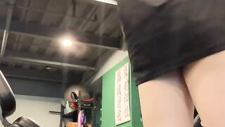 10-Minute Booty Burn Sculpt Your Glutes at the Gym!