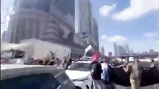 مظاهرات حاشدة تخوض شوارع