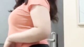 tahan ngak dengan goyangan aku abg