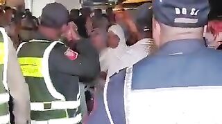المحمدية-دوار بيه خروج الشعب المعذب فوق الأرض ليلا رفضا للتهجير.