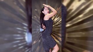 Indian Girl Akriti Negi Dance 8
