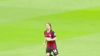 debut luka modric di serie A Italia modric acmilan serieatim debut viral