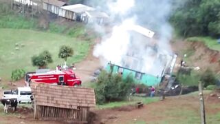 Incêndio destrói residência na Linha 13, interior de Cruzaltense