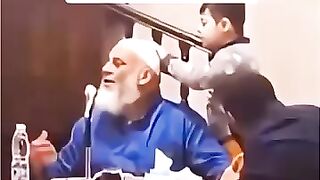 Allah loves those who are kind  Bi Saraha nasheed shorts allah love kindness