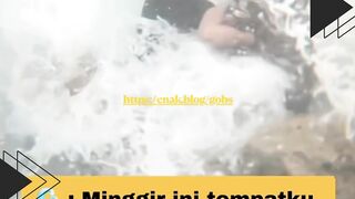 Sudah siap menikmati senja romantis di tepi pantai.