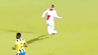 FRENKIE DE JONG SIGNATURE TURN